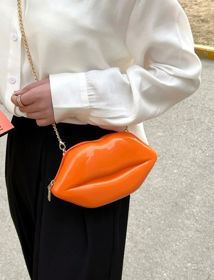 Lip Purse